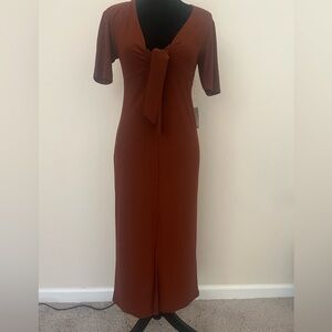 Forever 21 women’s v-neck midi dress with front‎ split, burgundy size M